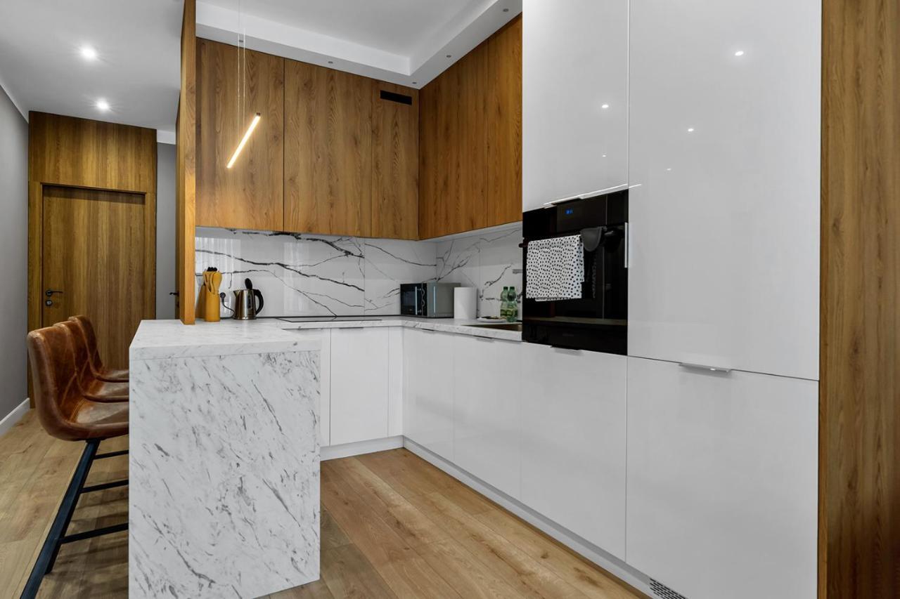Lotnisko Chopina Modern Apartment Warsaw Exterior photo