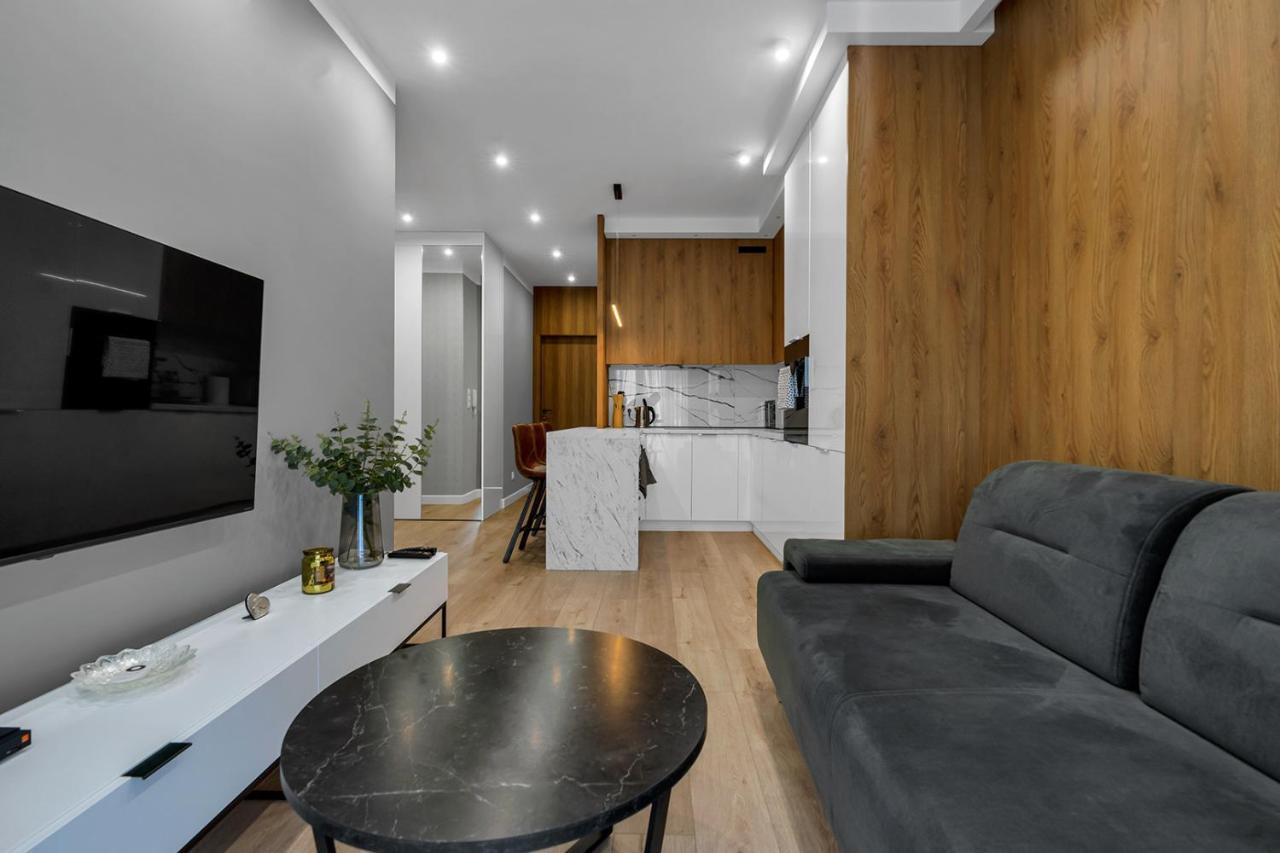 Lotnisko Chopina Modern Apartment Warsaw Exterior photo